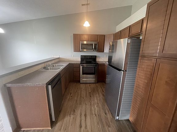 5th image of 1069 E Karla Ave #1
