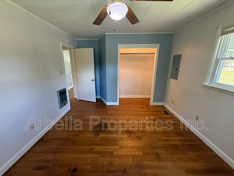 2239 Buckingham Rd — Photo 21