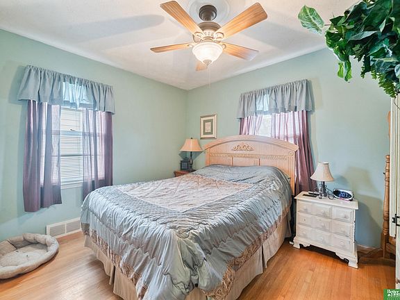 5th image of 6318 Seward St