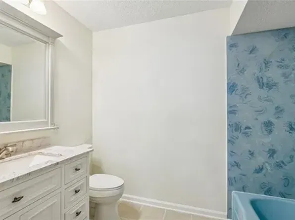 2606 Longwood Dr, Metairie, LA 70003