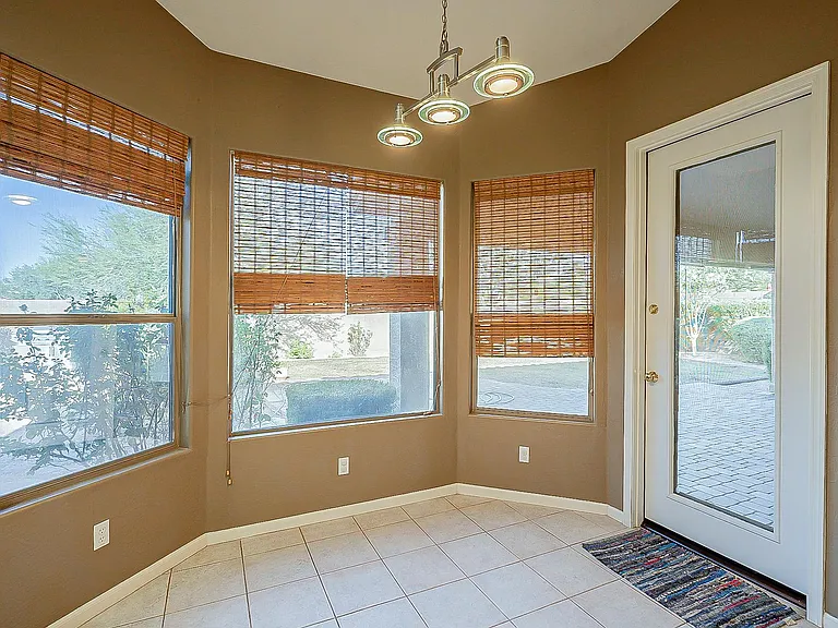 4926 E Duane Ln — Photo 43