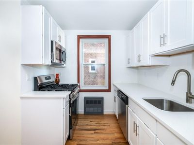 90 Union Street #3F, New Rochelle, NY, 10805