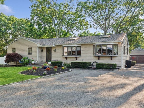 2nd image of 61 Timber Drive