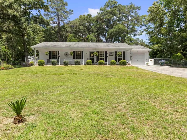 305 N Lake Dr, Perry, GA 31069