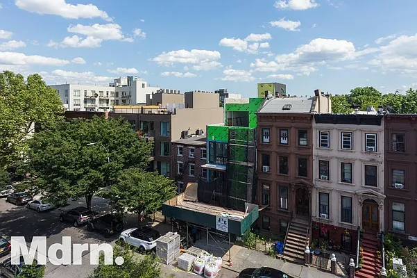 Rented by Mdrn Residential | media 47