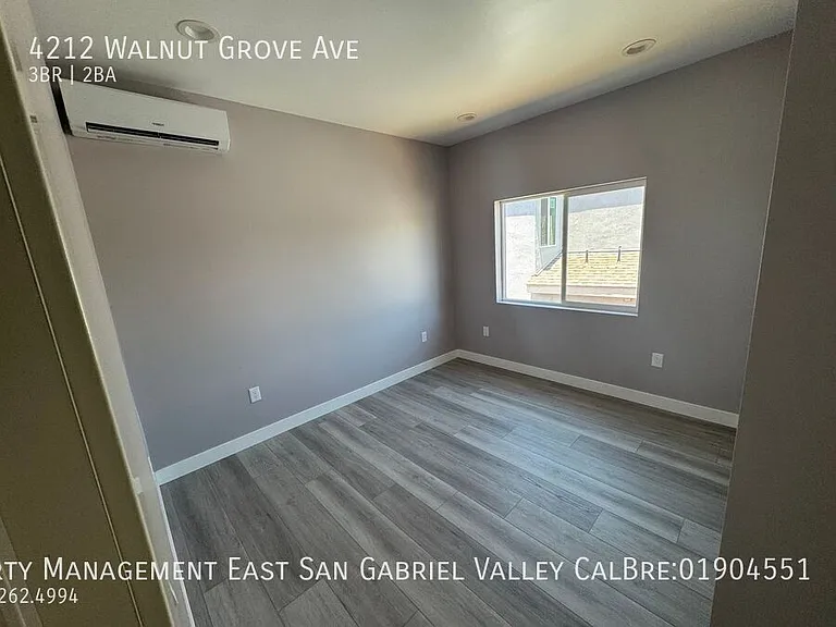 4212 Walnut Grove Ave — Photo 6