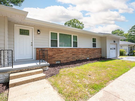 2nd image of 3922 Forest Highland Dr