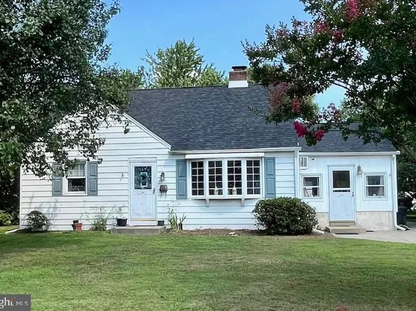 151 Moore Ave, Barrington, NJ 08007