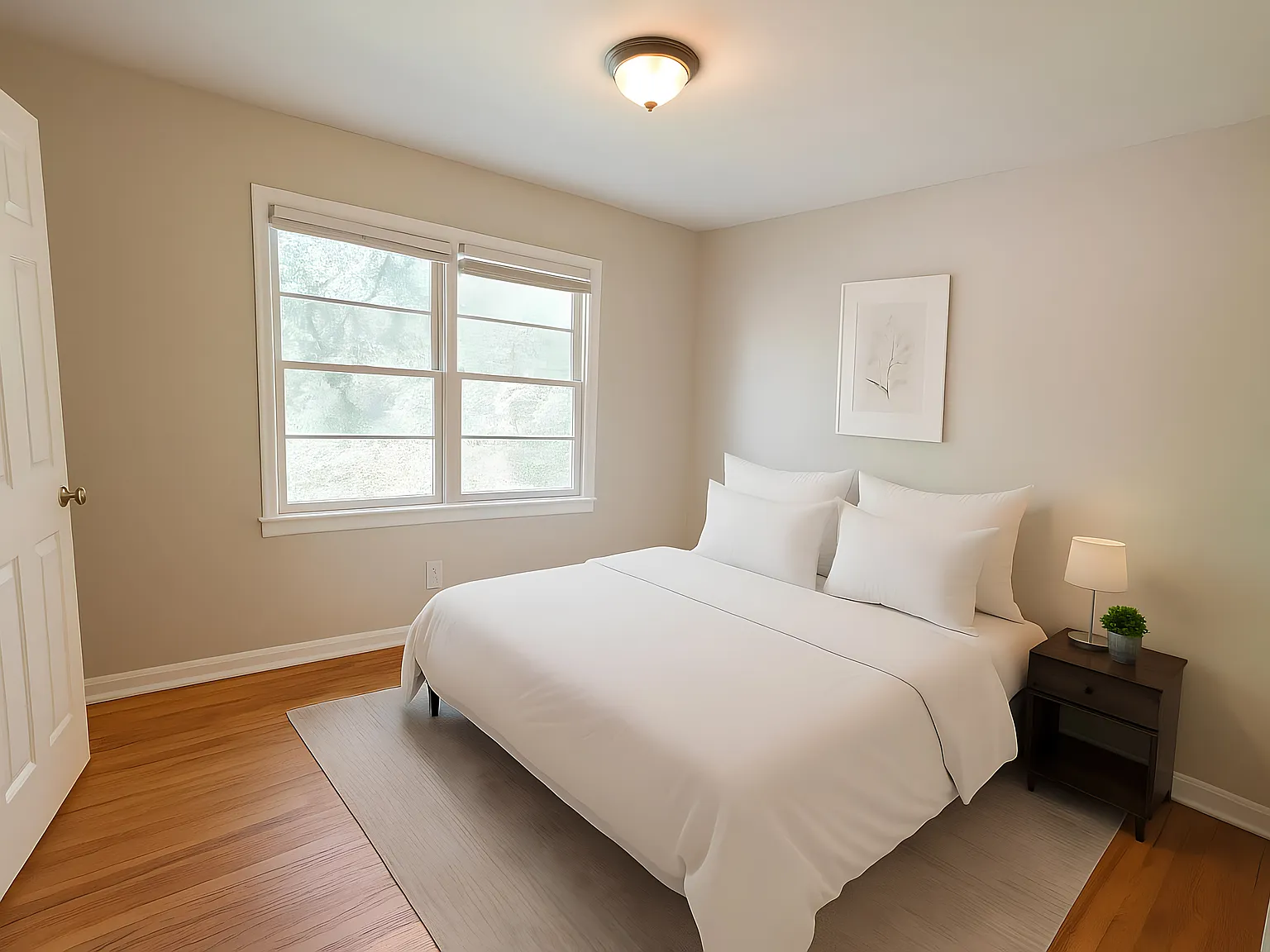 4 bed, 4.0 bath, 2200 sqft, $767 — Photo 1