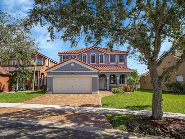 963 Falling Water Rd, Weston, FL 33326