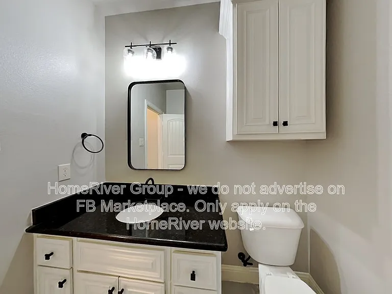 941 Jessica Ln — Photo 16