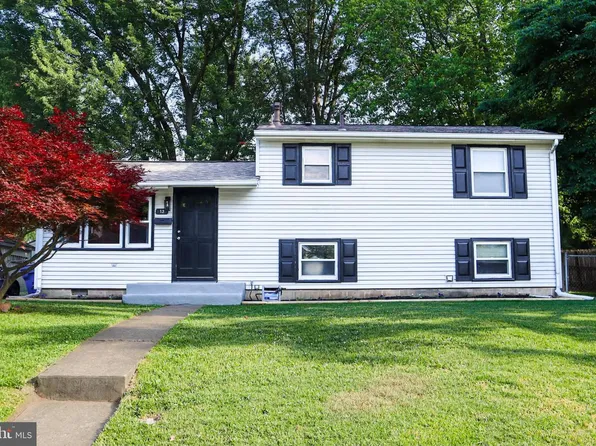 13 Cherry Ln, Elkton, MD 21921