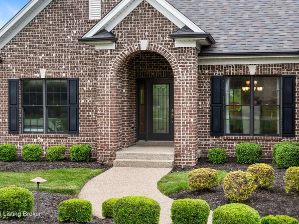 17403 Shakes Creek Dr, Fisherville, KY 40023