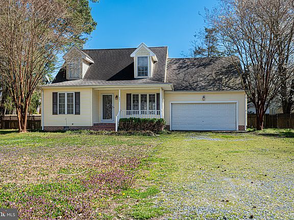 2nd image of 201 Walden Dr