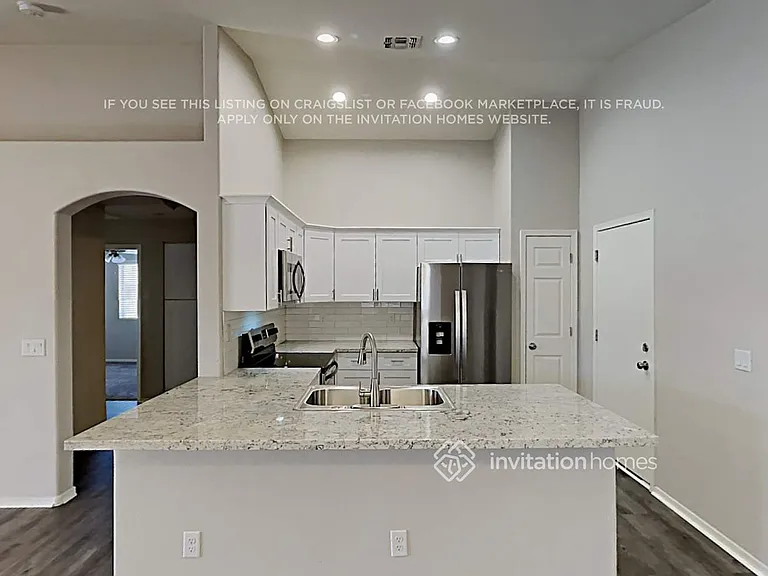 847 S Esmeralda — Photo 5