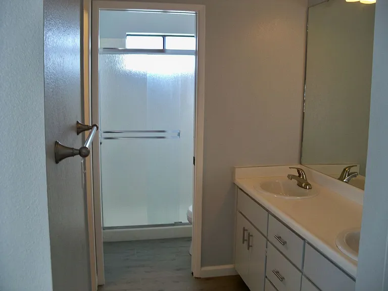 2712 Peek Ct — Photo 10