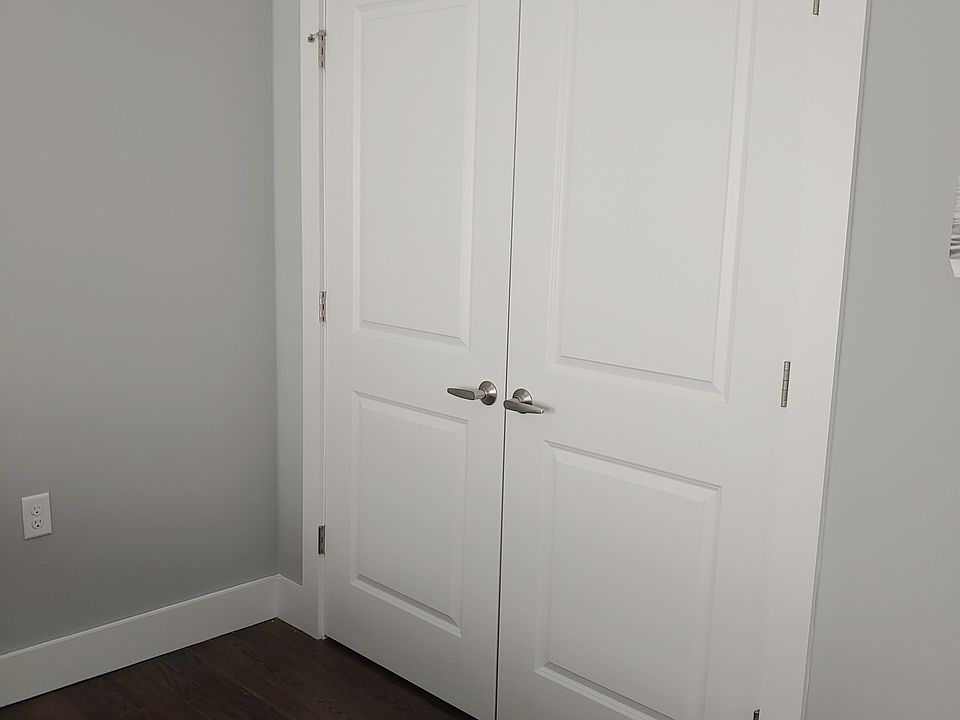 Walk in closet
