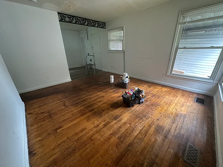 1310 Beaverbrook Dr — Photo 5