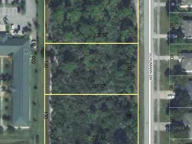 2nd image of Schumann Dr