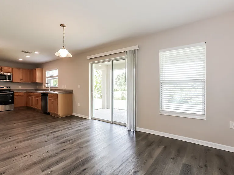 10716 Southern Forest Dr — Photo 6