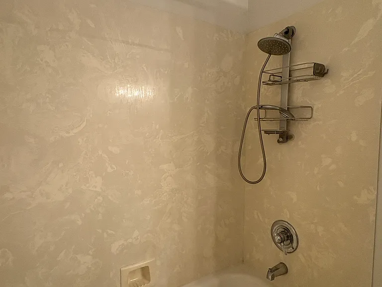 450 Midway Rd #15 — Photo 15