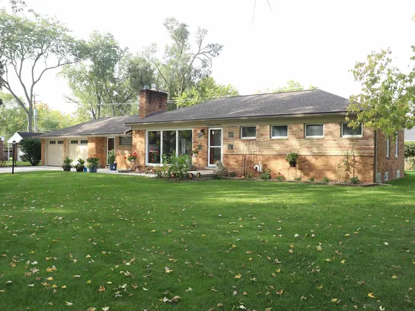 113 Maple St, Tecumseh, MI 49286
