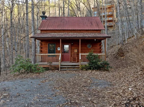 3641 Wears Mountain Ln, Sevierville, TN 37862