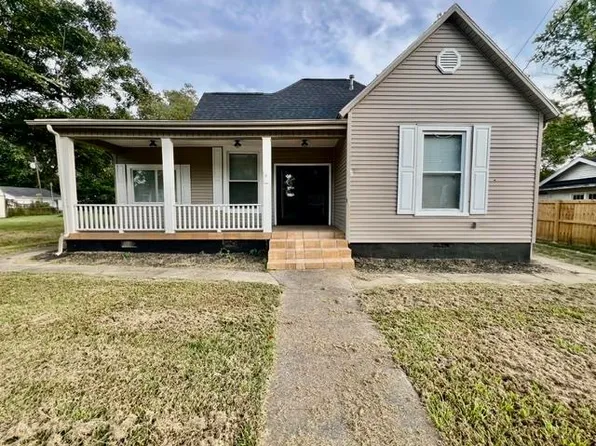 402 Cedar St, Providence, KY 42450