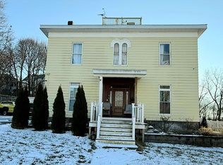 5 Simpson St, Lowell, MA 01850