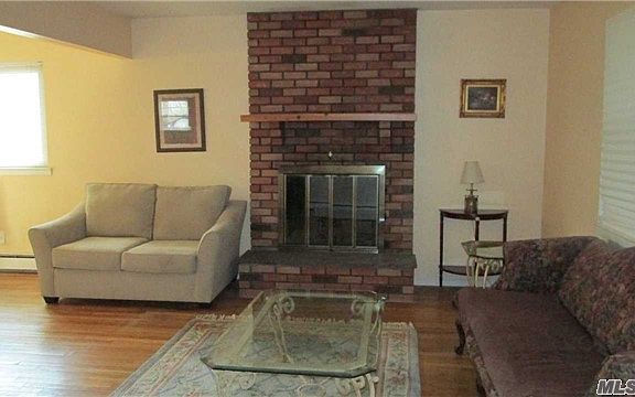 4th image of 28A Barnum Ave