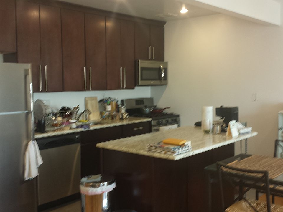 1st image of 2627 30th St APT 4R