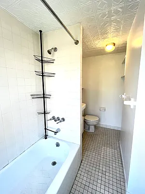 Rented by Realty Collective | media 11