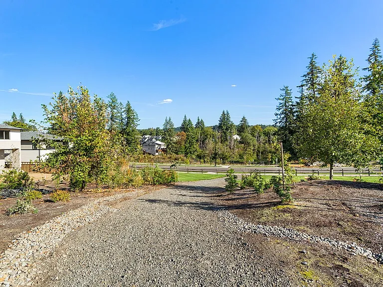 16699 SE Sunshower Pl — Photo 35