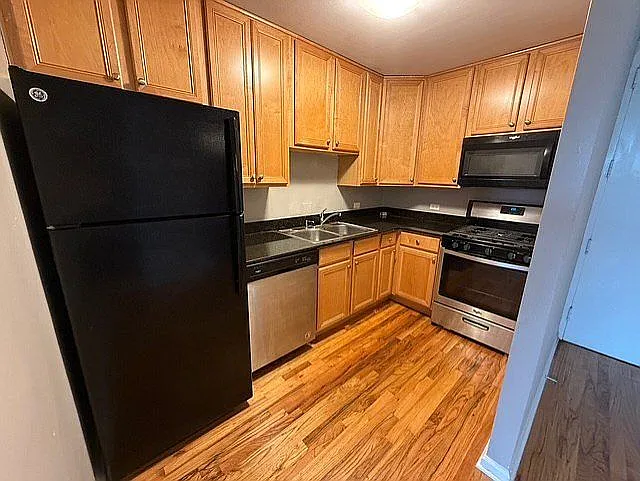 1 bed, 1.0 bath, 750 sqft, $2,149 — Photo 4
