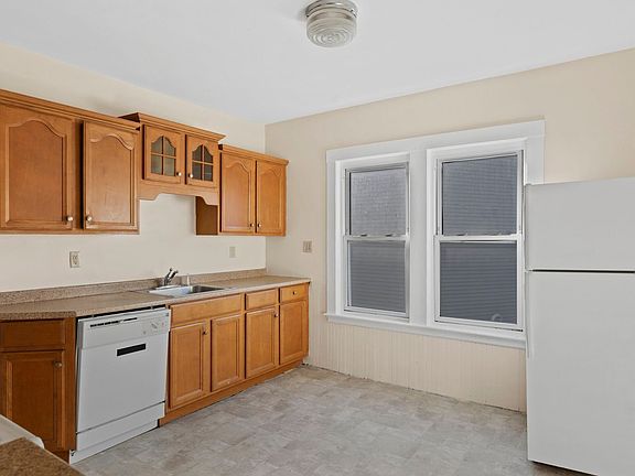 2nd image of 49-51 Magnus Ave #3