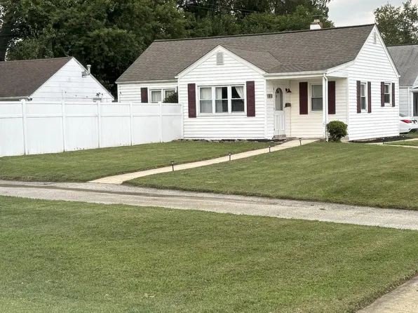 33 University Ave, New Castle, DE 19720