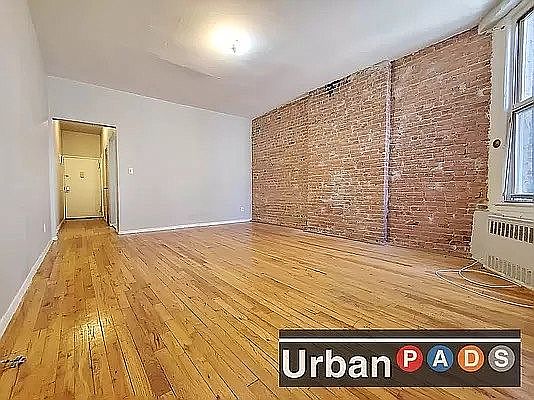 2nd image of 5 Spencer Ct APT 4A