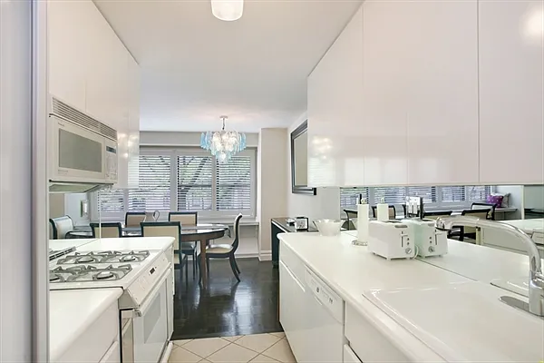 Sold by Citi Habitats | media 3