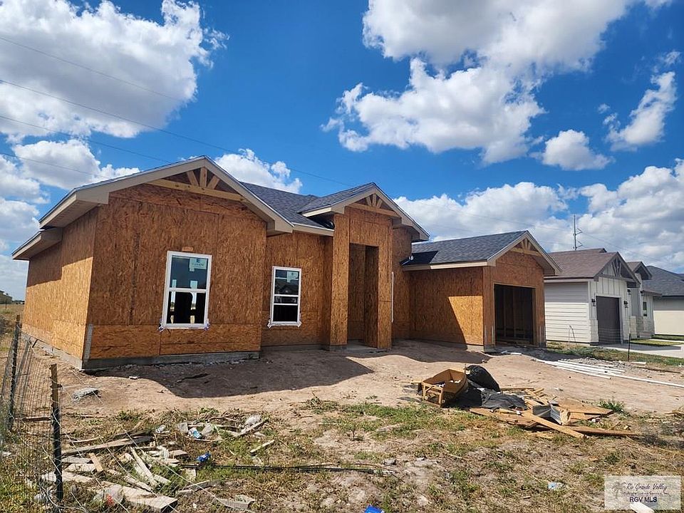 2nd image of 17855 Spruce St