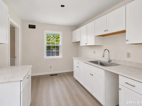 34 Ebert Drive #60, Bristol, CT 06010
