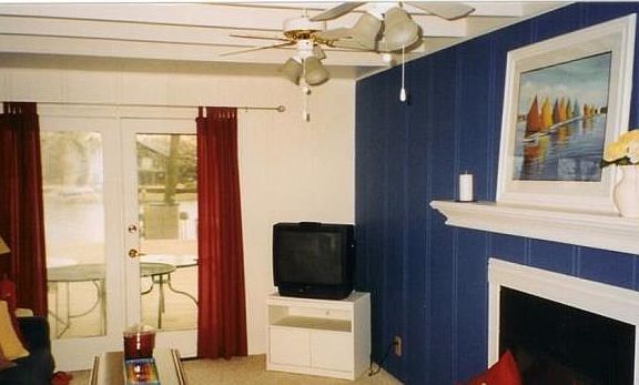 2nd image of 1036 Platteview Dr