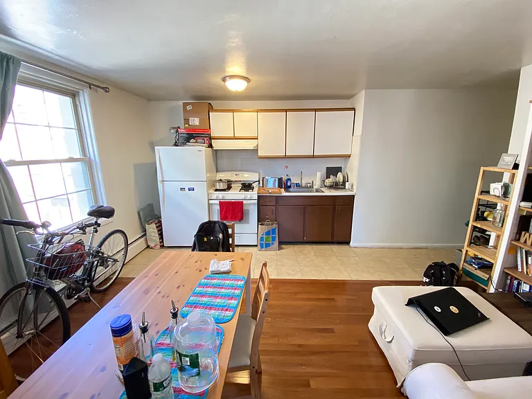 131 Court St #2C — Photo 4