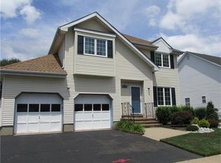 67 Victoria Way, Sewaren, NJ