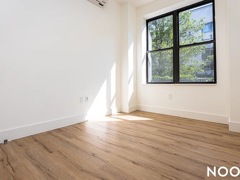 119 Eagle St #1A — Photo 7