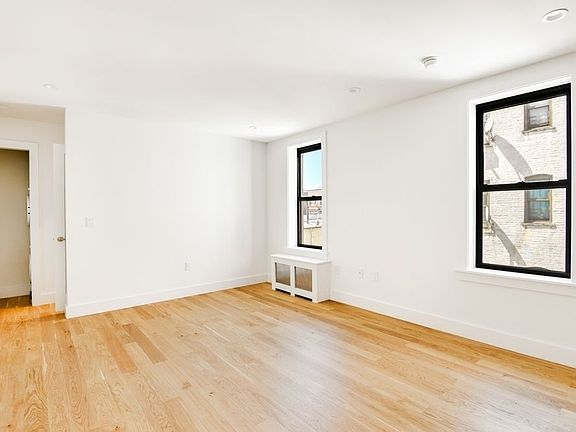 5th image of 58 Linden Blvd APT 5G