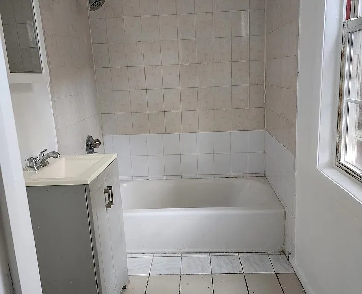 13 Stewart Pl #1 — Photo 5