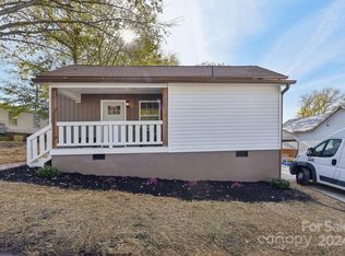 944 15th St, Lancaster, SC 29720