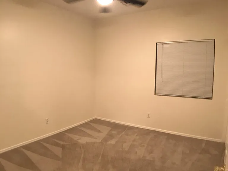 17584 W Acacia Ct — Photo 16
