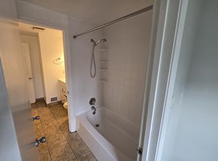 4 Metz Ct, Germantown, MD 20874