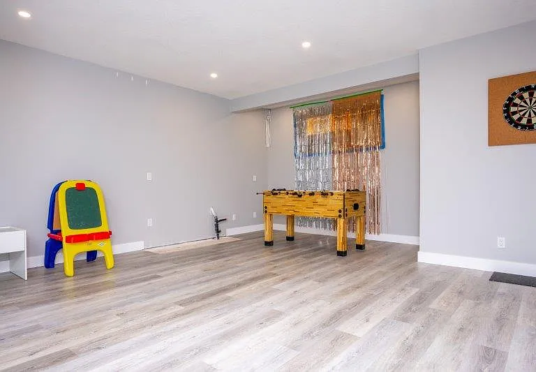 8207 9th Ave SW — Photo 47